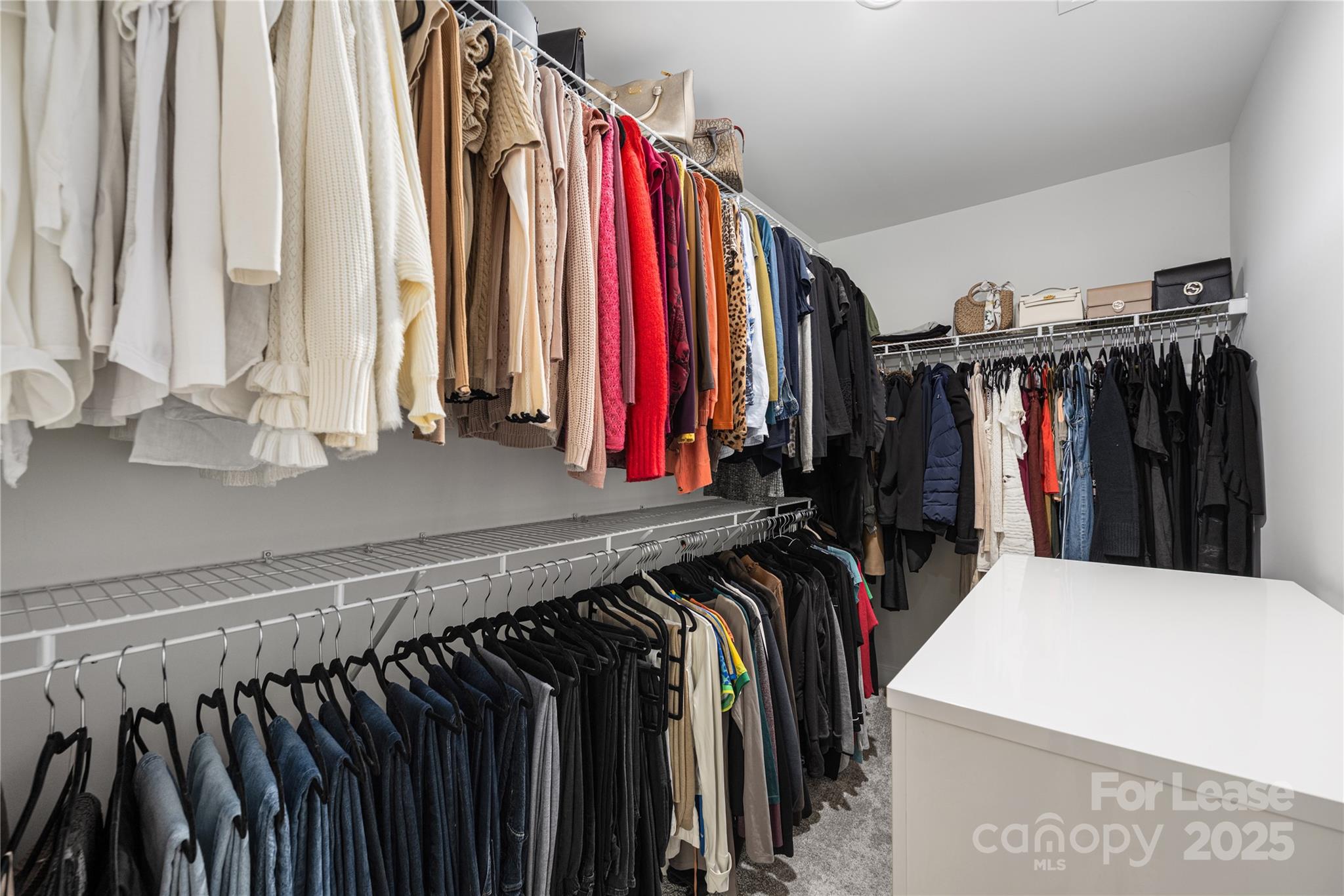 Bretagne - Residential Lease