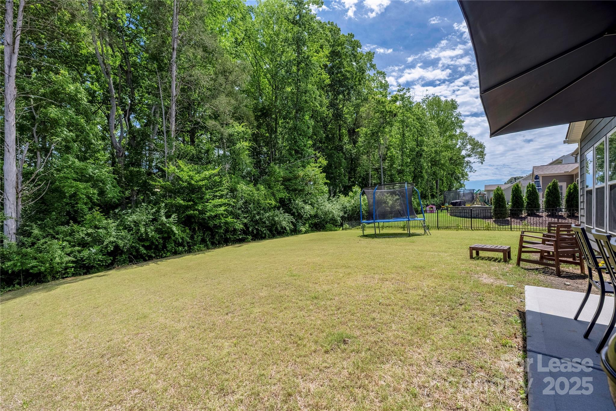 Bretagne - Residential Lease