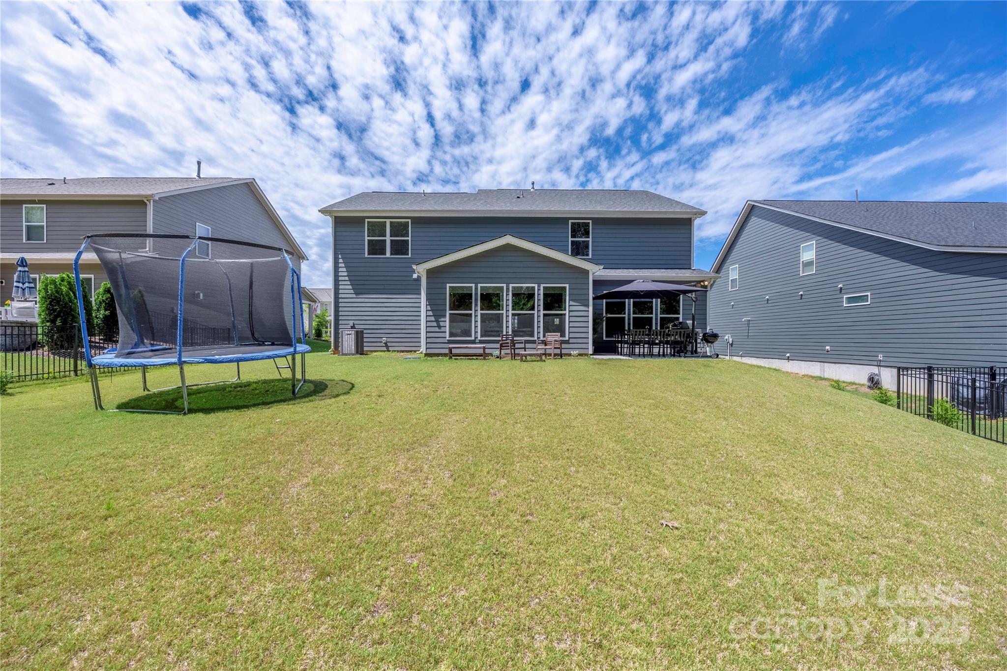 Bretagne - Residential Lease