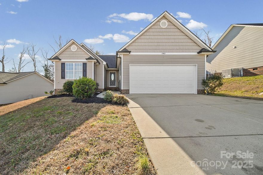 Welcome to 1562 Piney Church Rd., a beautifully updated 3-bedroom, 2-bath home in a convenient Concord location. This move-in ready property features all new flooring and carpet throughout, giving the home a fresh, modern feel from the moment you walk in. Enjoy a comfortable and functional layout with spacious living areas and plenty of natural light. Step outside to the brand-new back porch, perfect for relaxing, grilling, or enjoying your morning coffee. The home also includes a 2-car garage, offering great storage and everyday convenience. Located just minutes from shopping, dining, schools, and major roadways, this home provides the ideal balance of comfort and accessibility. Beautifully updated and ready for its next owner—don’t miss your chance to make this one yours!
This home is an estate sale and is subject to 10 day upset and requires a 5% deposit.