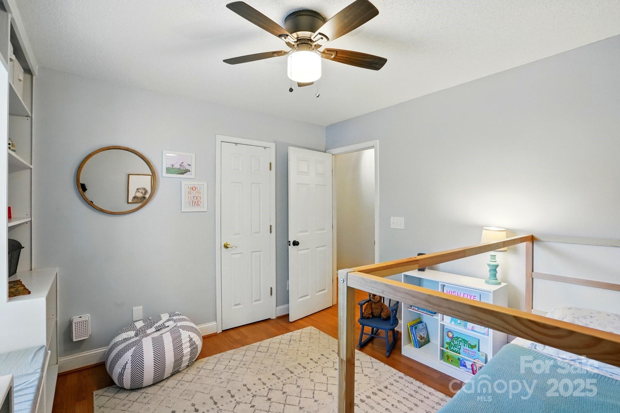 Hubbard Woods - Residential