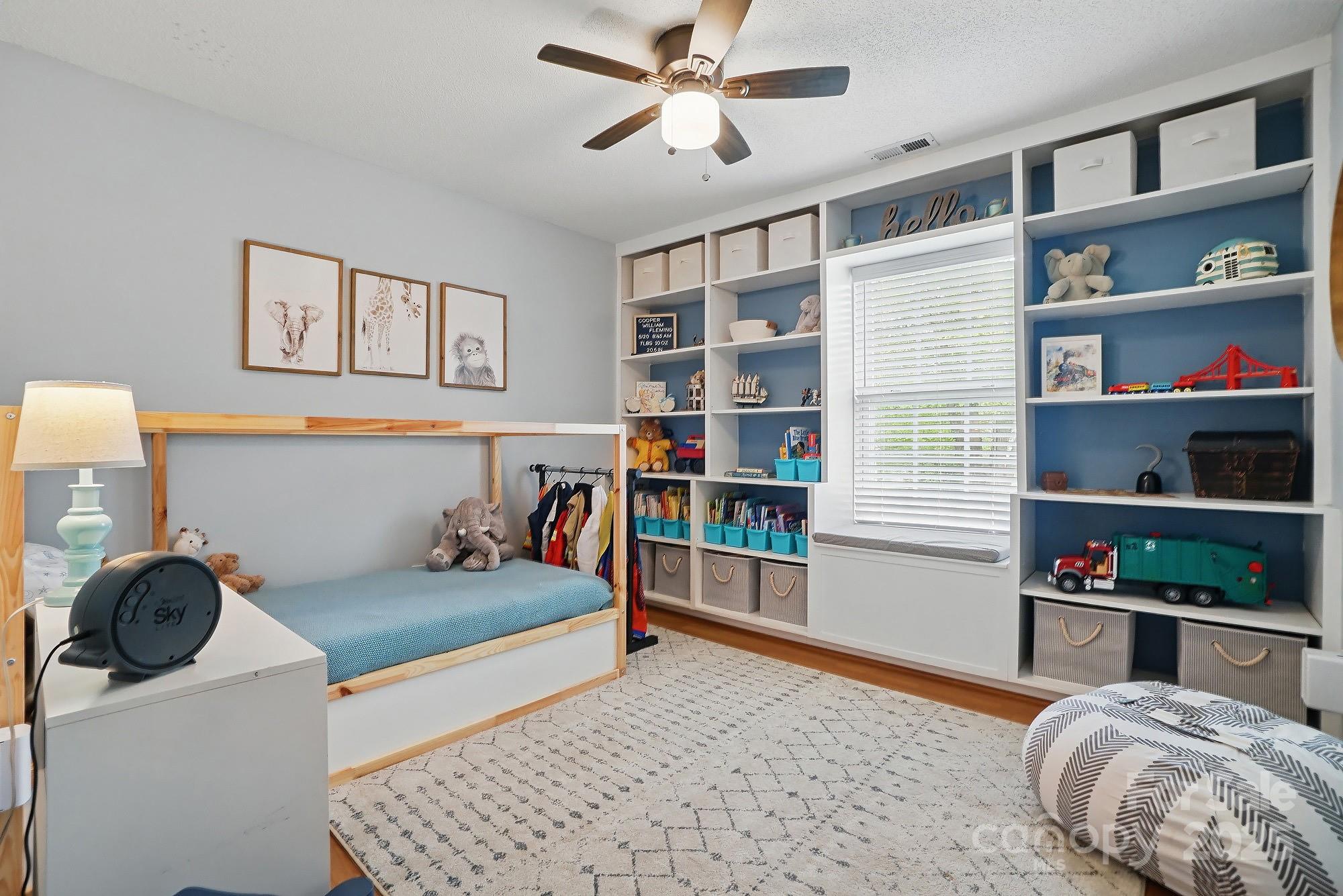 Hubbard Woods - Residential