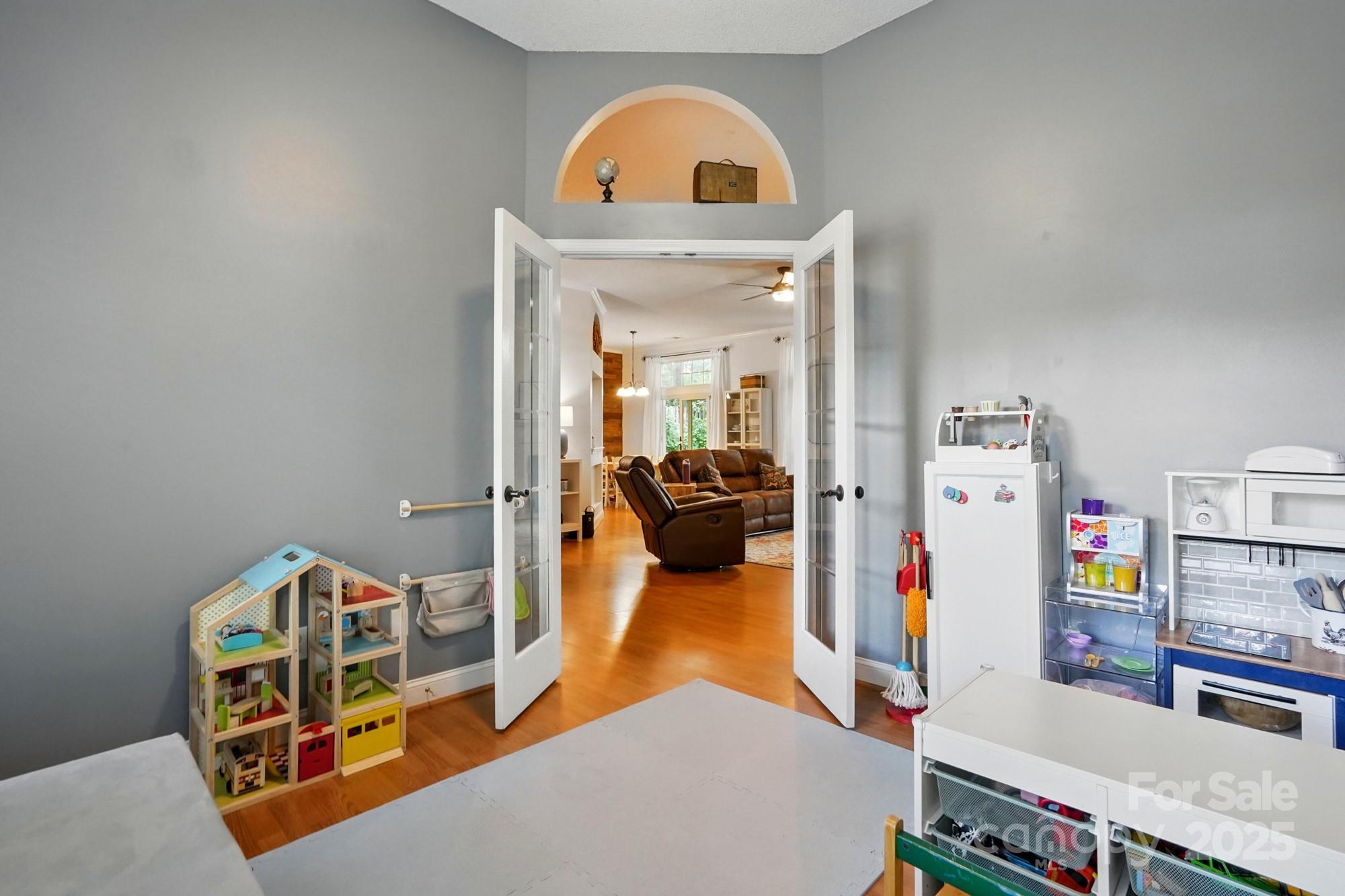 Hubbard Woods - Residential