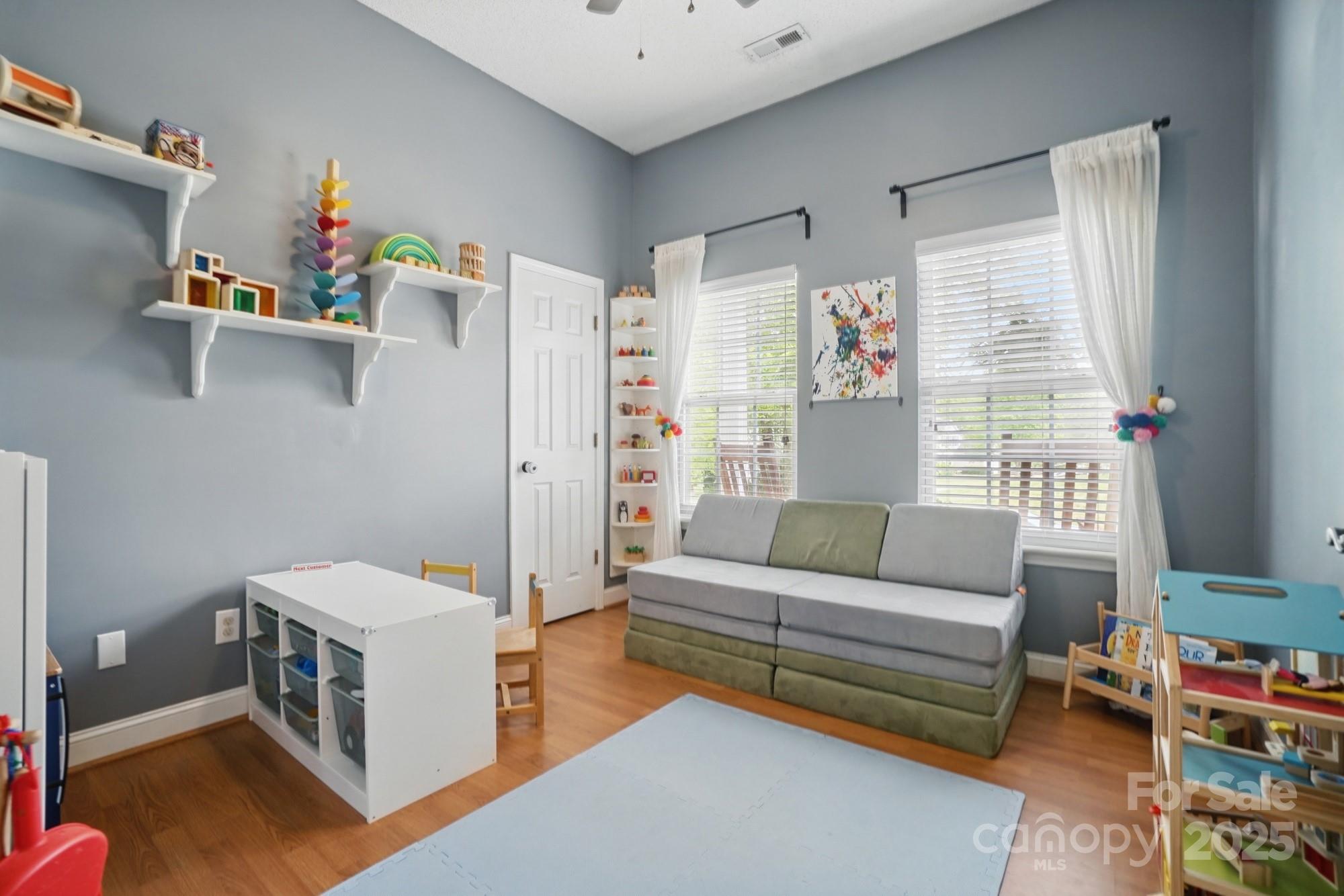 Hubbard Woods - Residential