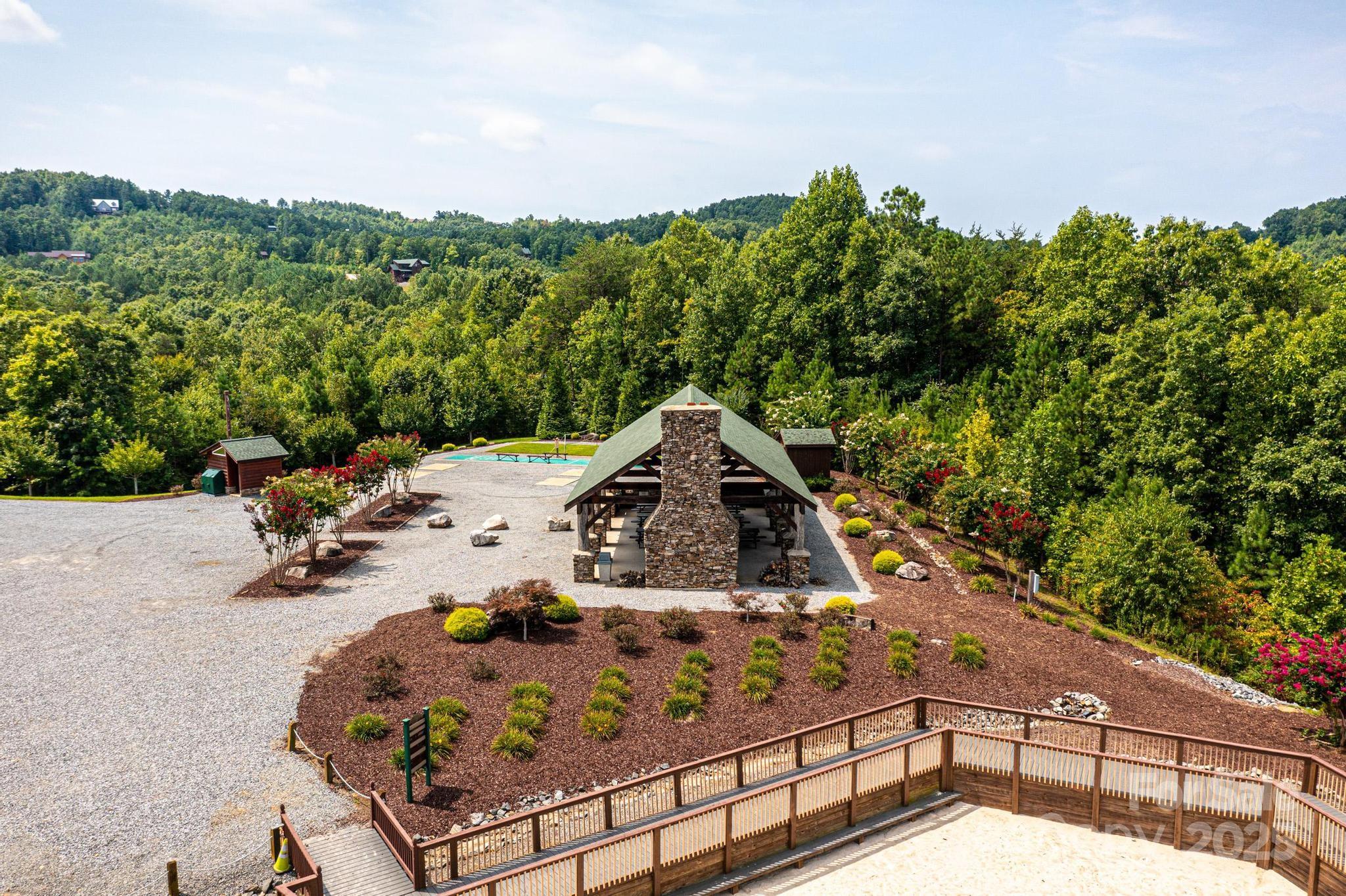 Grandview Peaks - Land