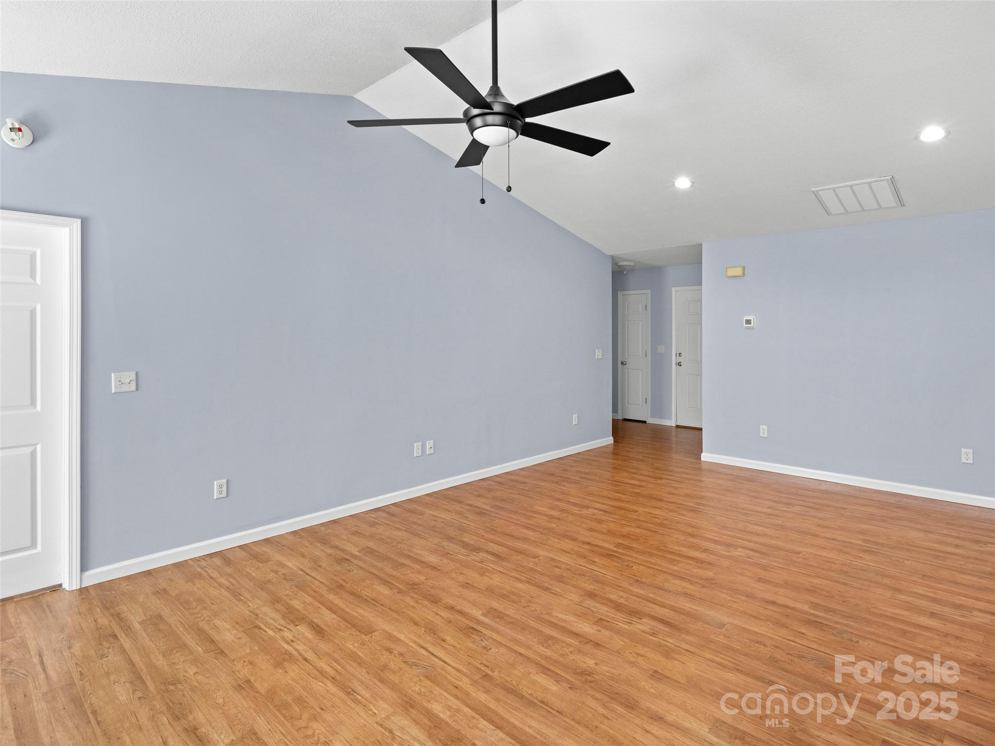 324 Wiltshire Circle