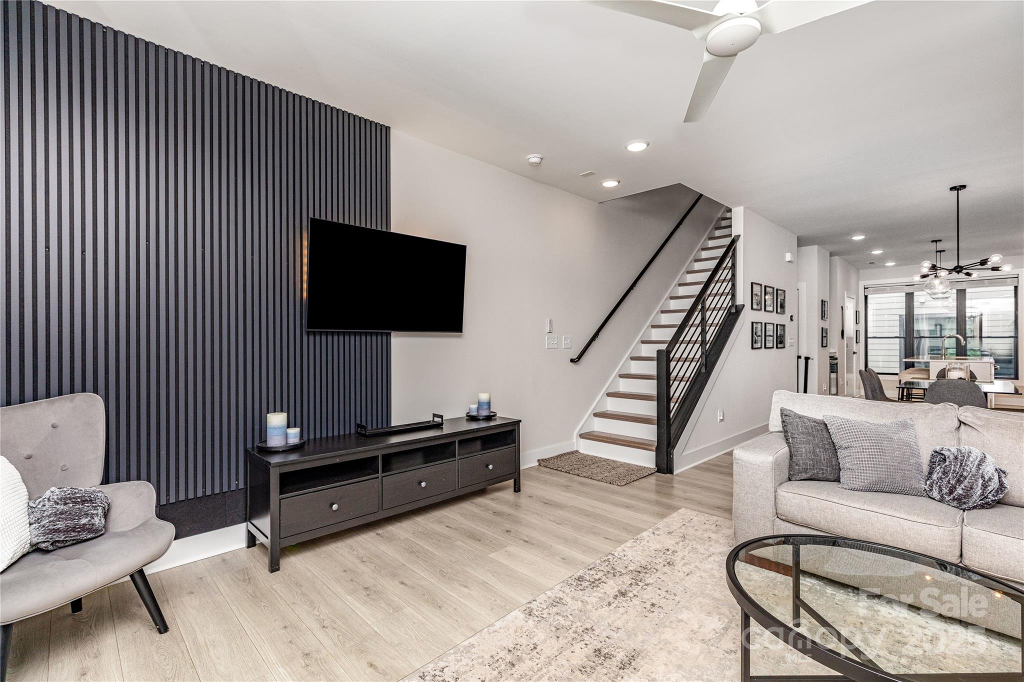 219 Freeland Lane
