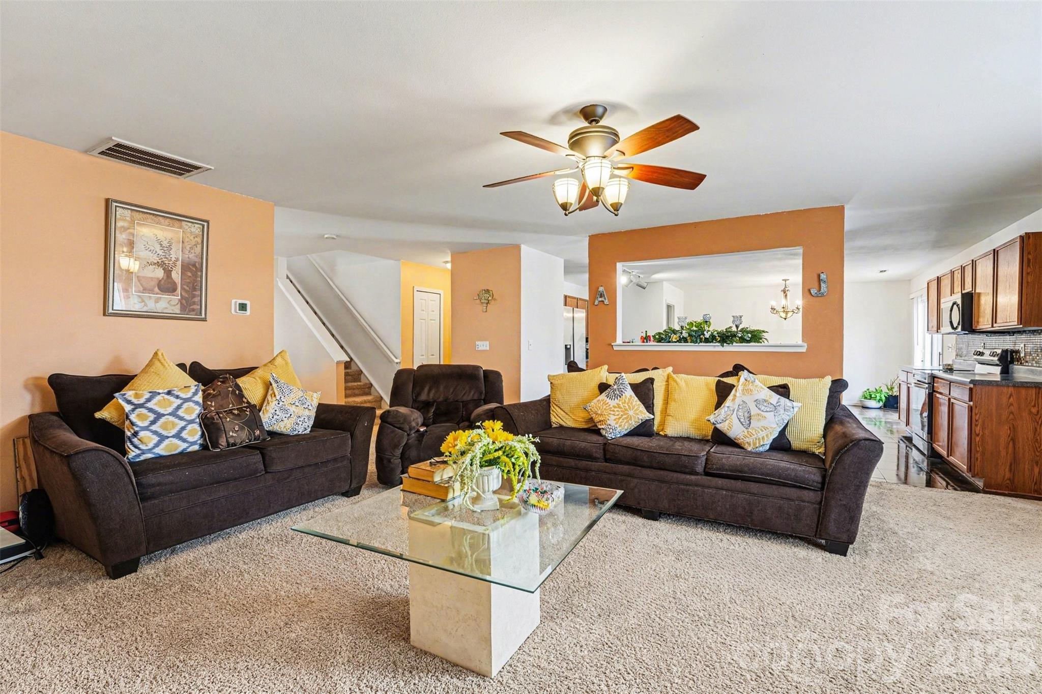 1640 Rustic Arch Way