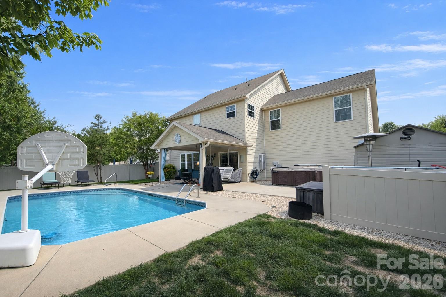 709 Heddington Court