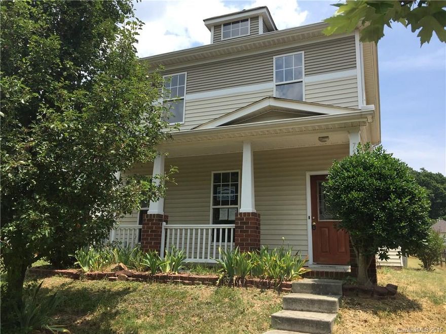 2 story home located in Stonegate Farms subdivision. Home features 3 bedrooms, 2.5 baths, breakfast, kitchen, living room, and dining room. Property is owned by the US Dept. of HUD, 381-737276 “I”, Subject to Appraisal. Seller makes no representations or warranties as to property condition, HUD Homes are Sold “As-Is”. Pre-1978 Properties to include LBP Notices, Seller may contribute up to 3% buyer closing costs, upon buyer request when bid is placed. “EQUAL HOUSING OPPORTUNITY"