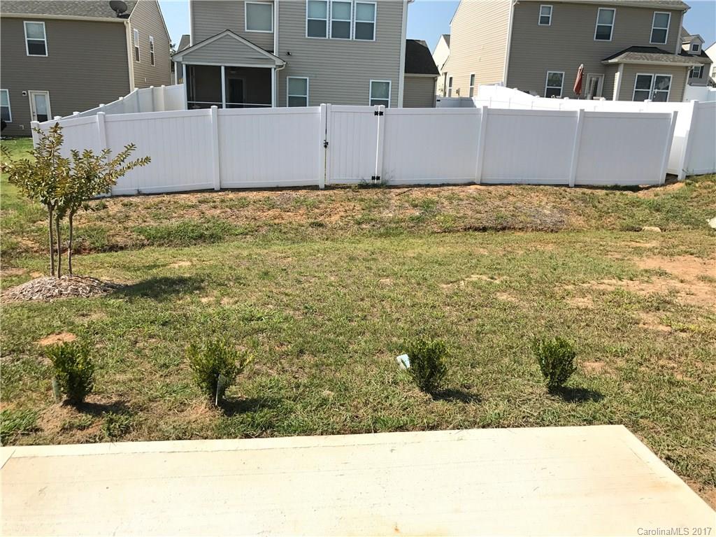 Newport Lakes - Residential