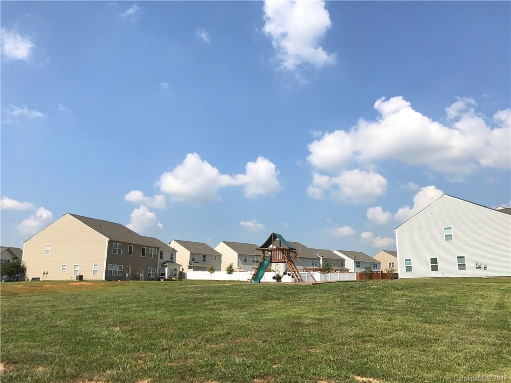 Newport Lakes - Residential