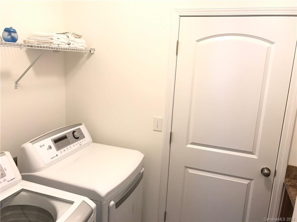 Newport Lakes - Residential