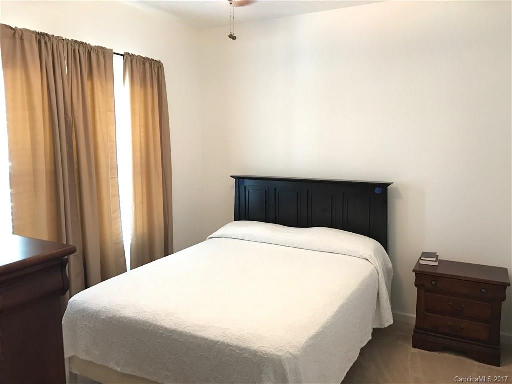 Newport Lakes - Residential