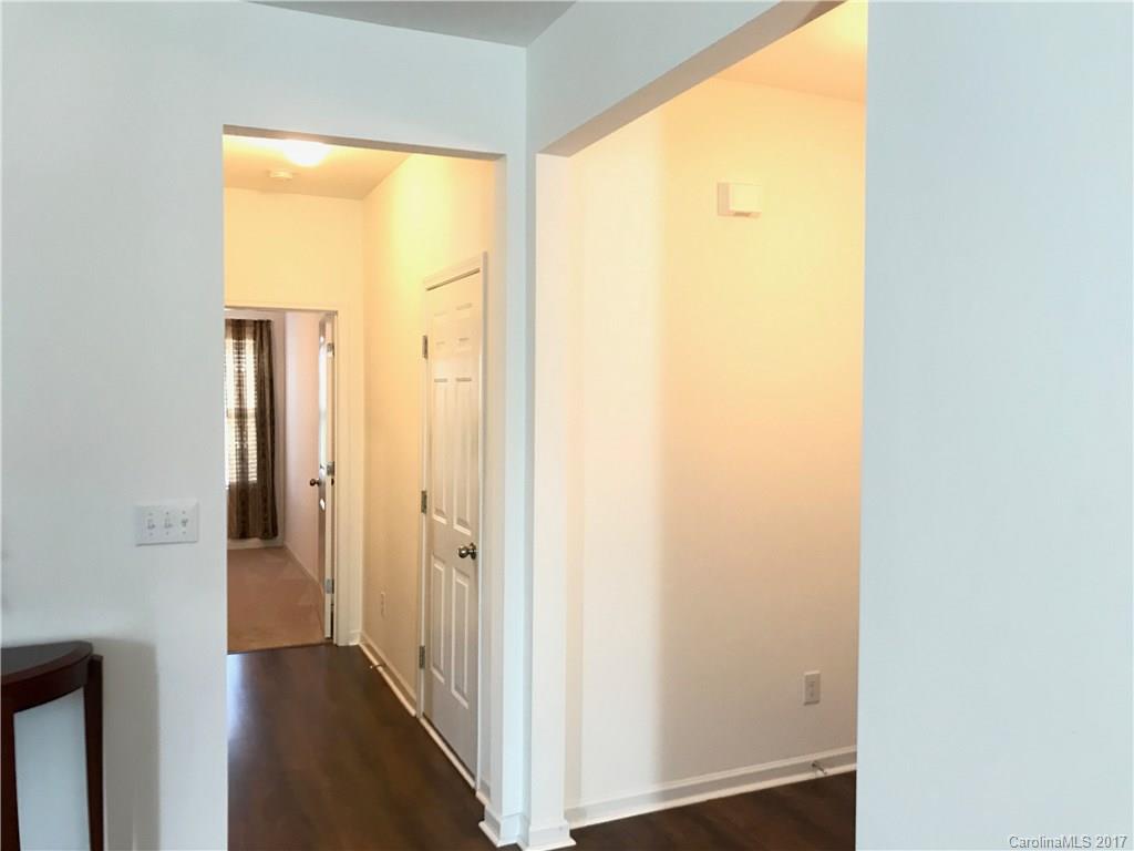 Newport Lakes - Residential