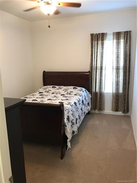 Newport Lakes - Residential