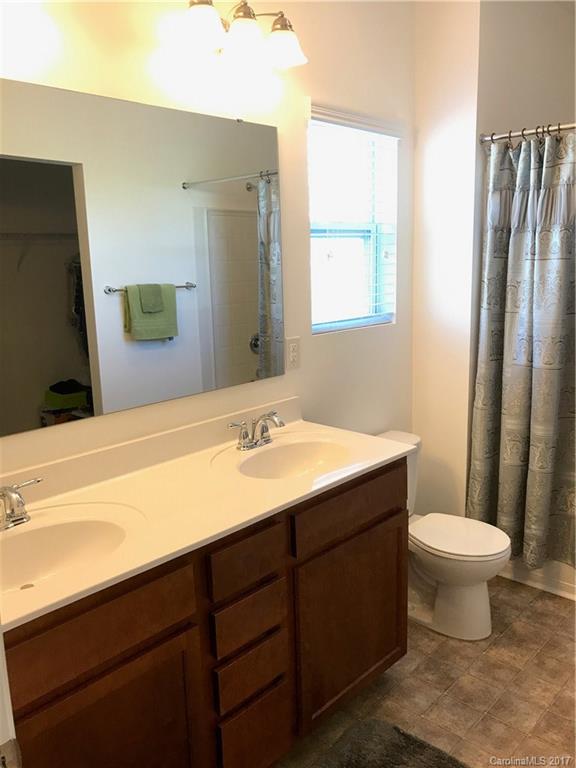 Newport Lakes - Residential