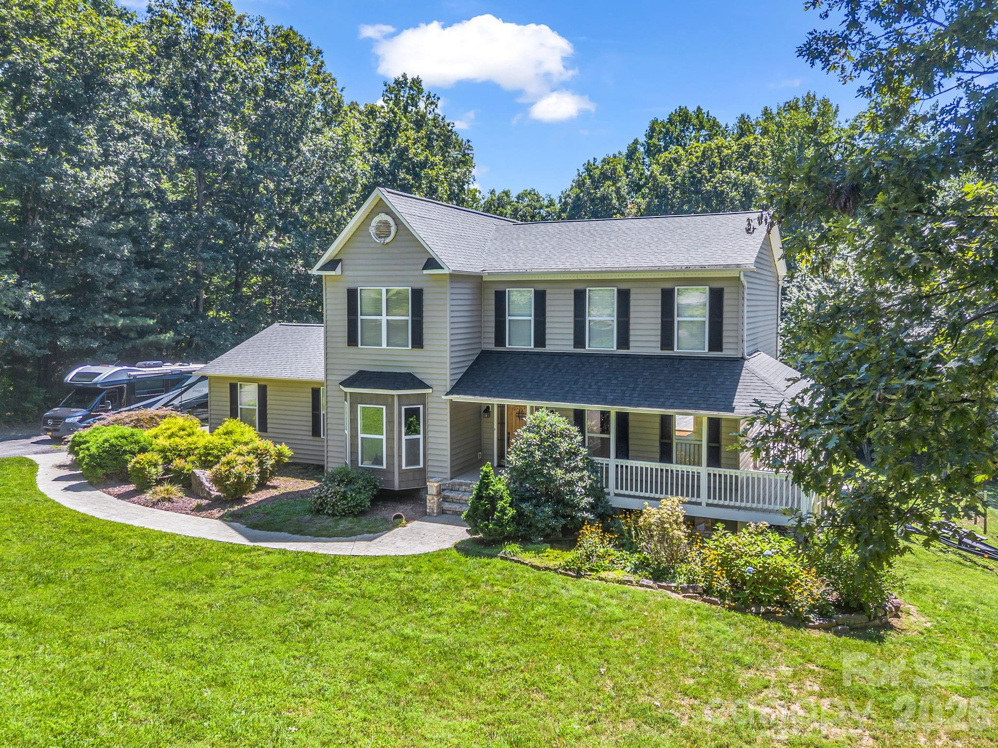 69 Ivy Lane