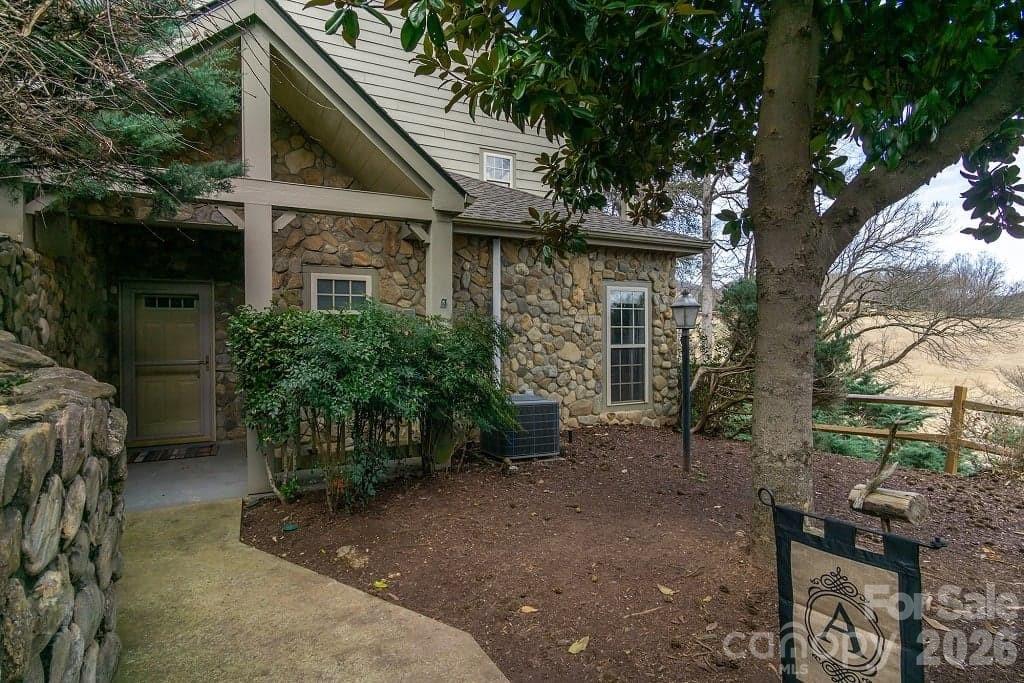 162 Stonecrest Court
