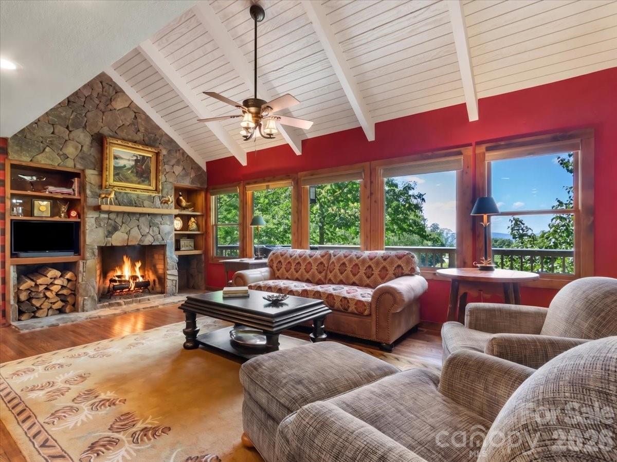 121 Ivy Ridge Road