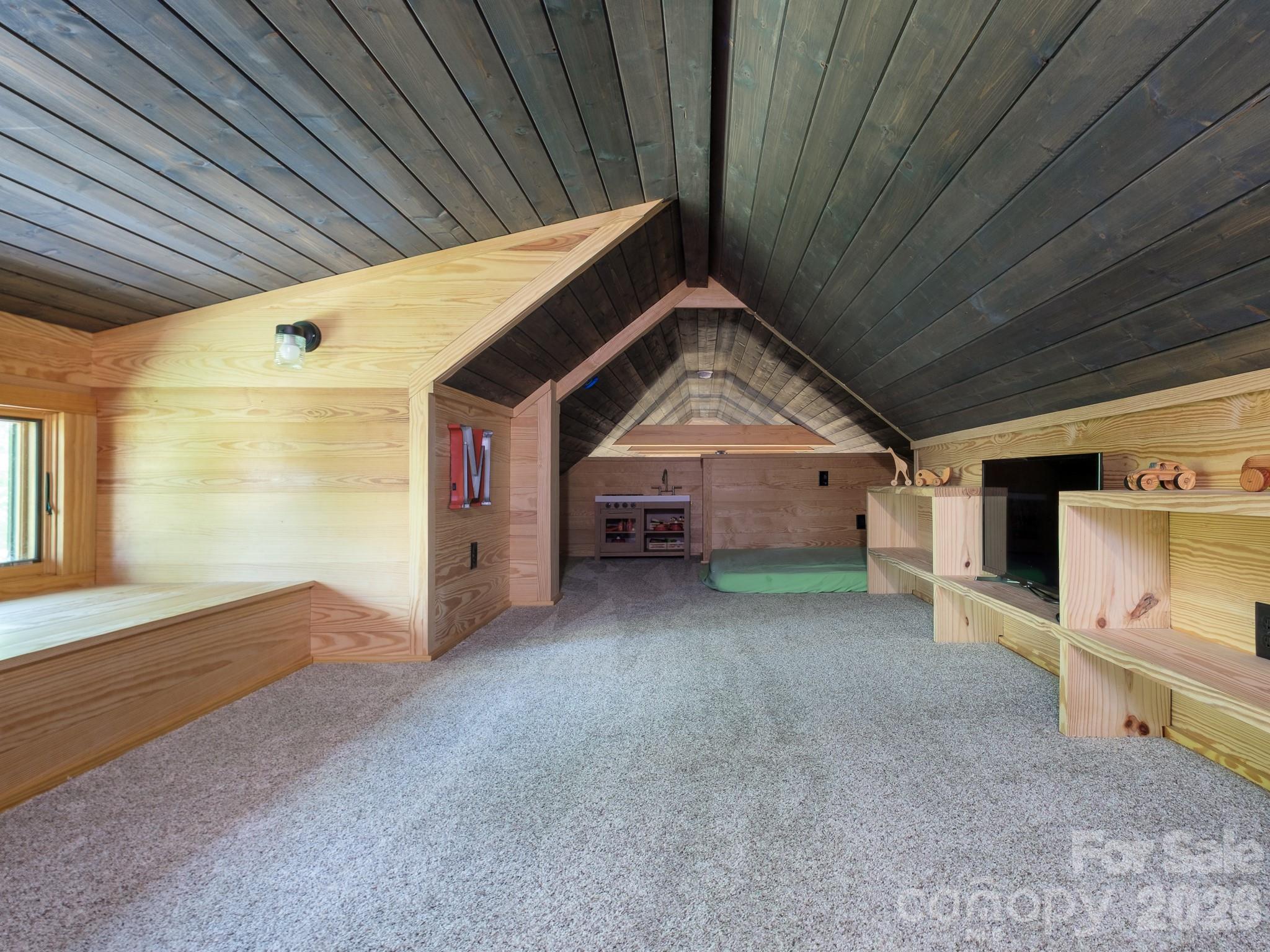 Lake Toxaway Estates - Residential