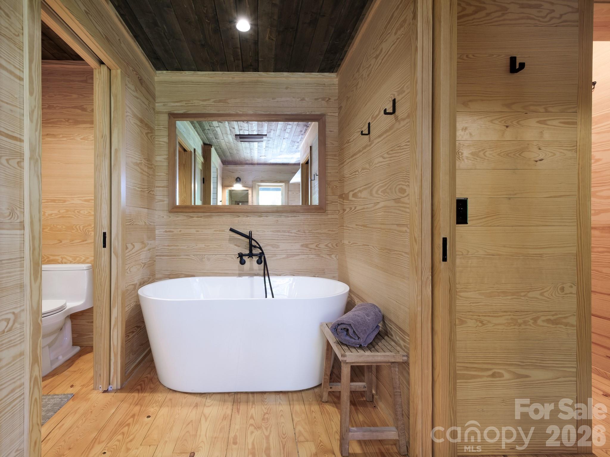 Lake Toxaway Estates - Residential
