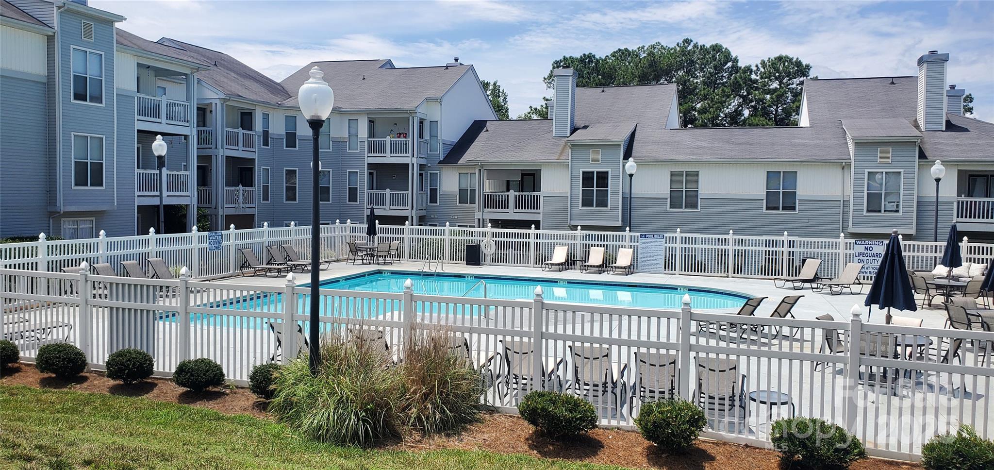 14 Hamiltons Bay Court 528