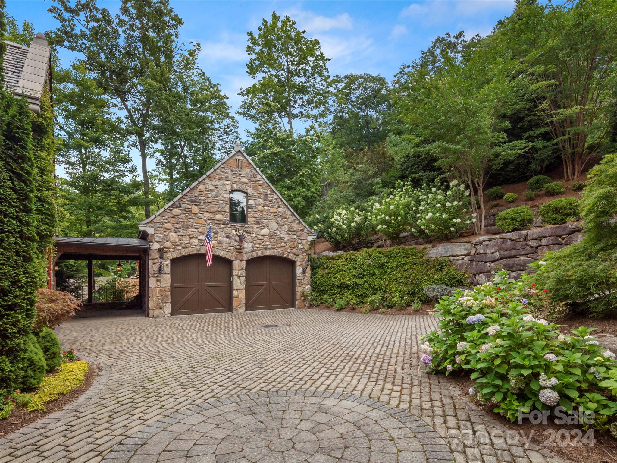 The Cliffs At Walnut Cove - Residential