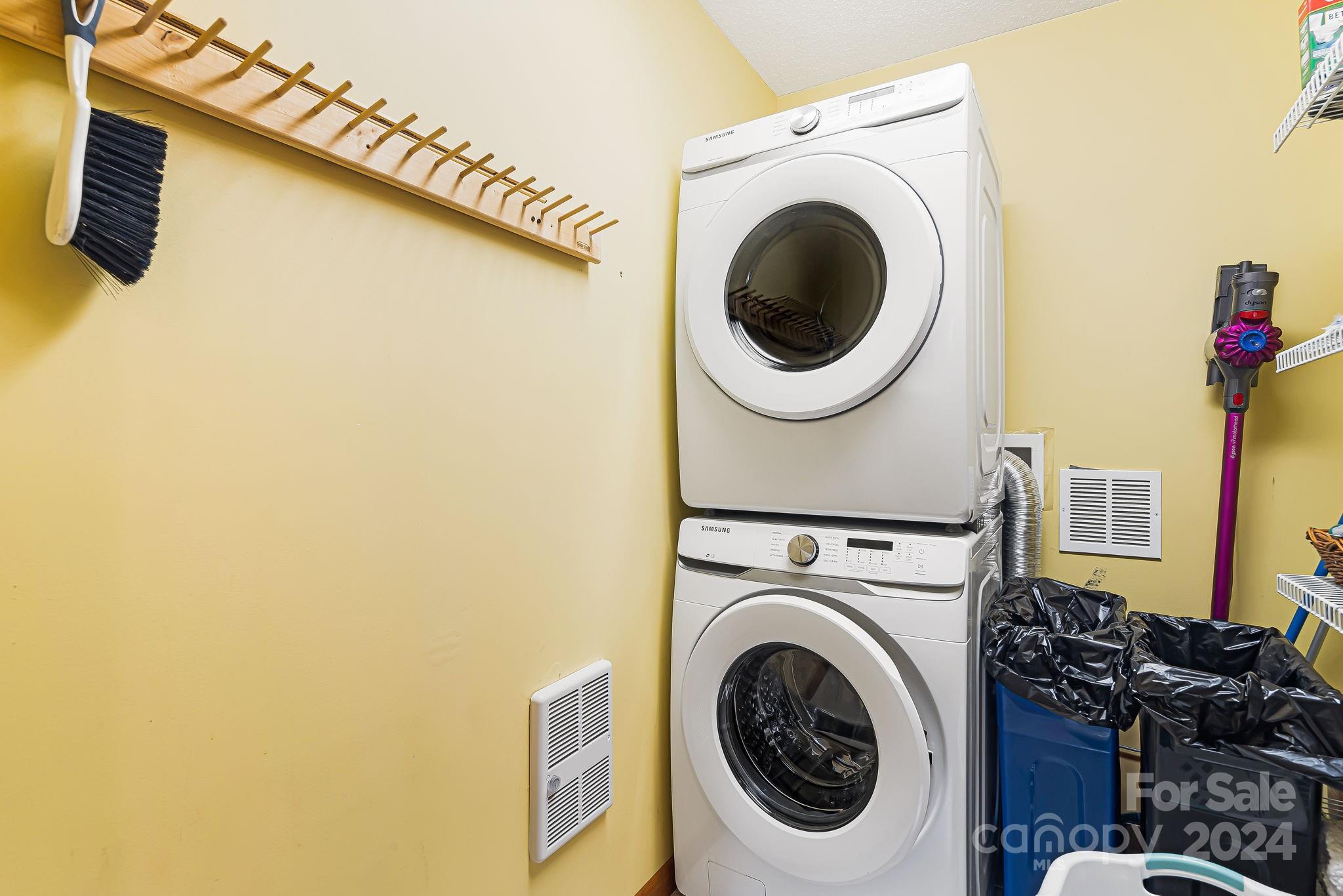 Wolf Laurel - Residential