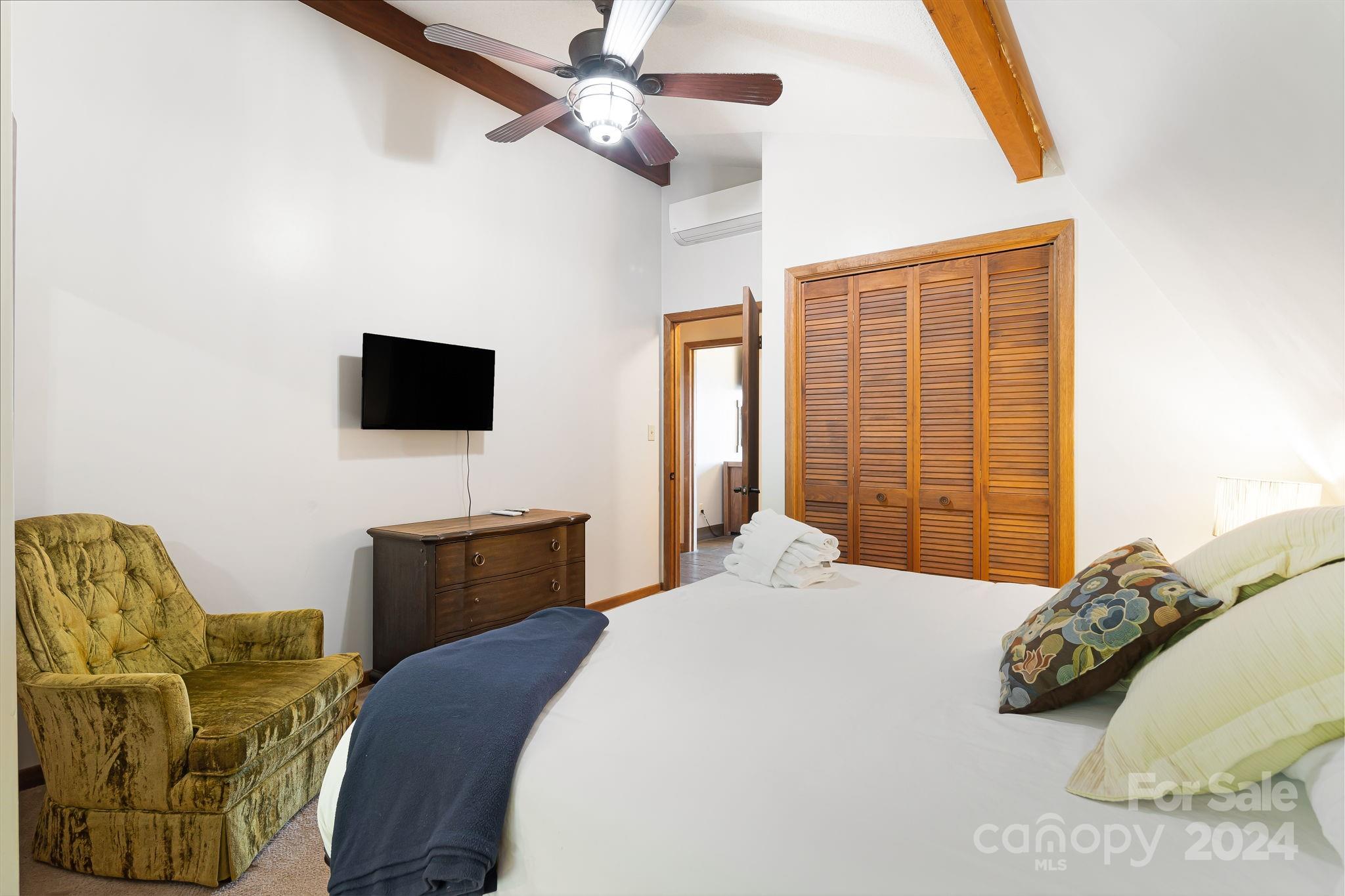 Wolf Laurel - Residential