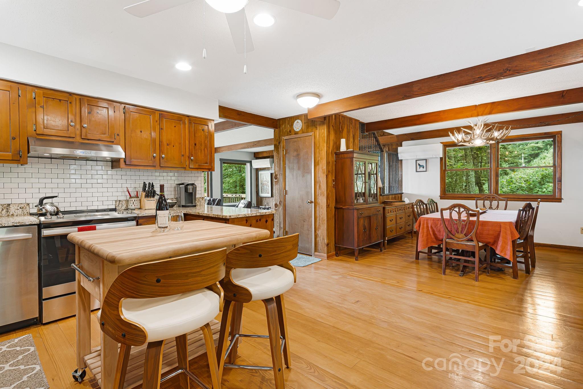 Wolf Laurel - Residential