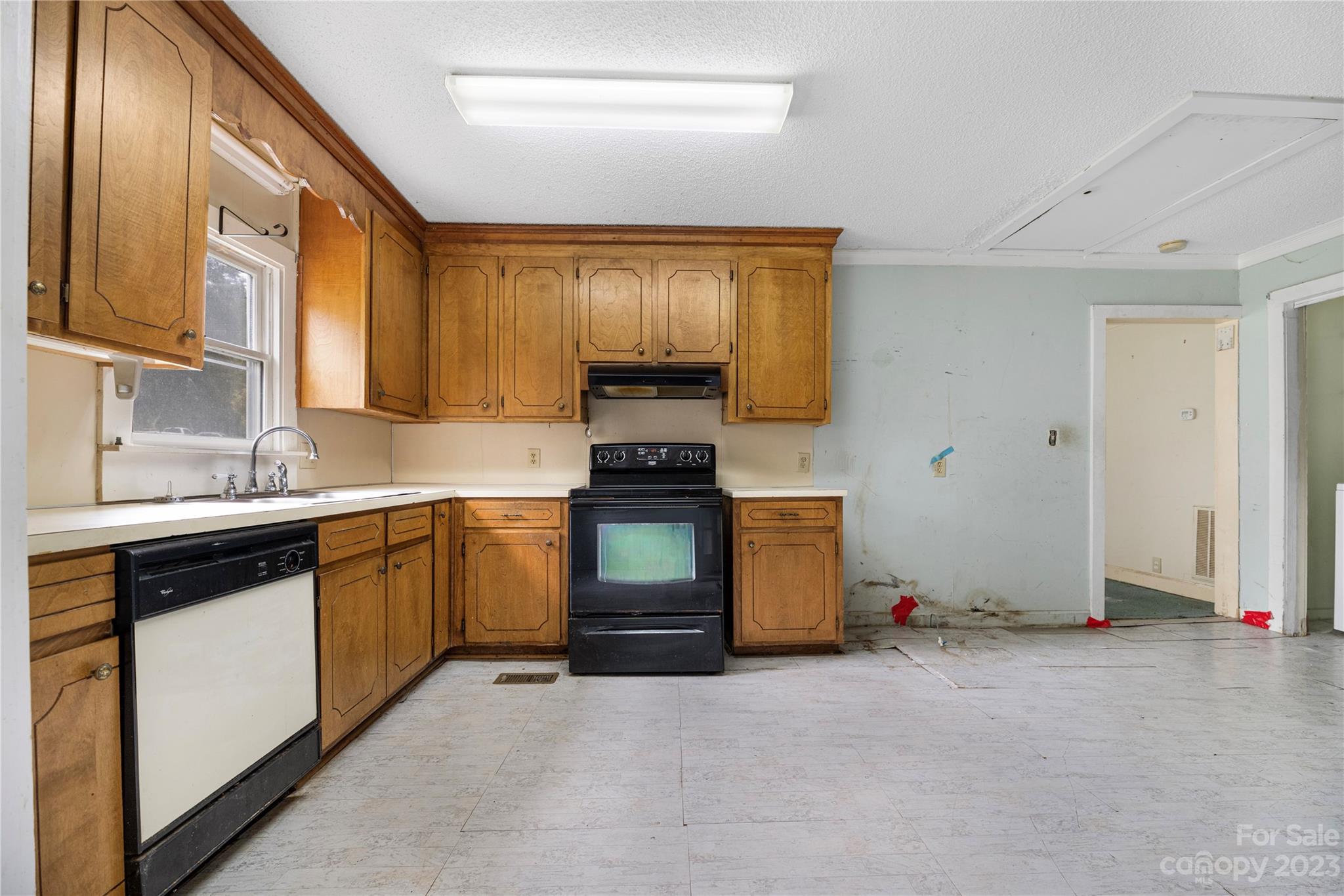 440 N Oakland Avenue