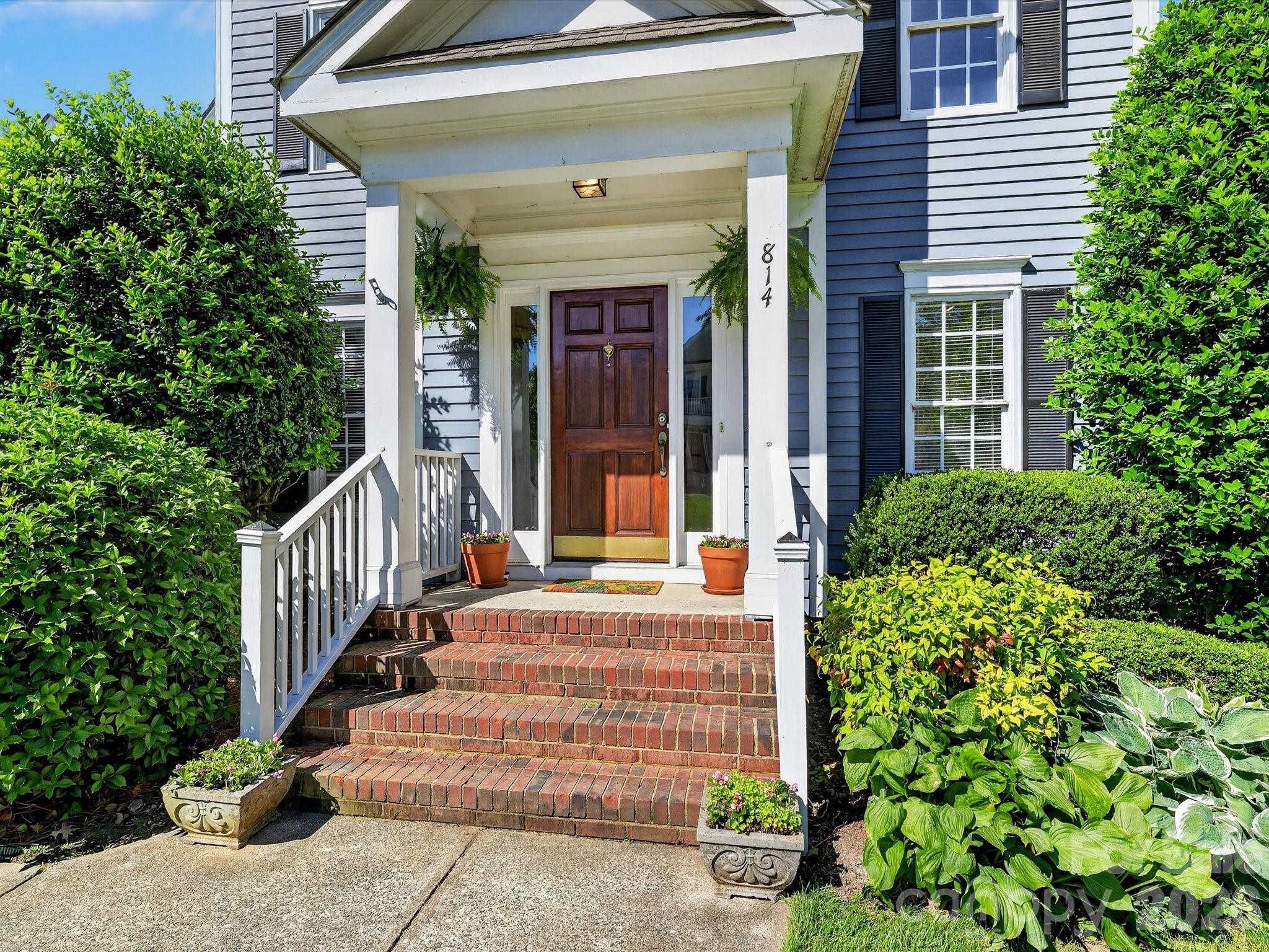 814 Stargard Court