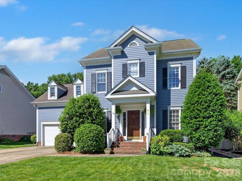 814 Stargard Court Charlotte NC 28270