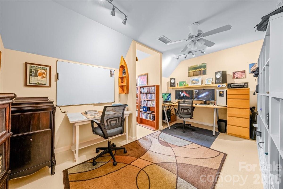 Hamilton Place - Residential