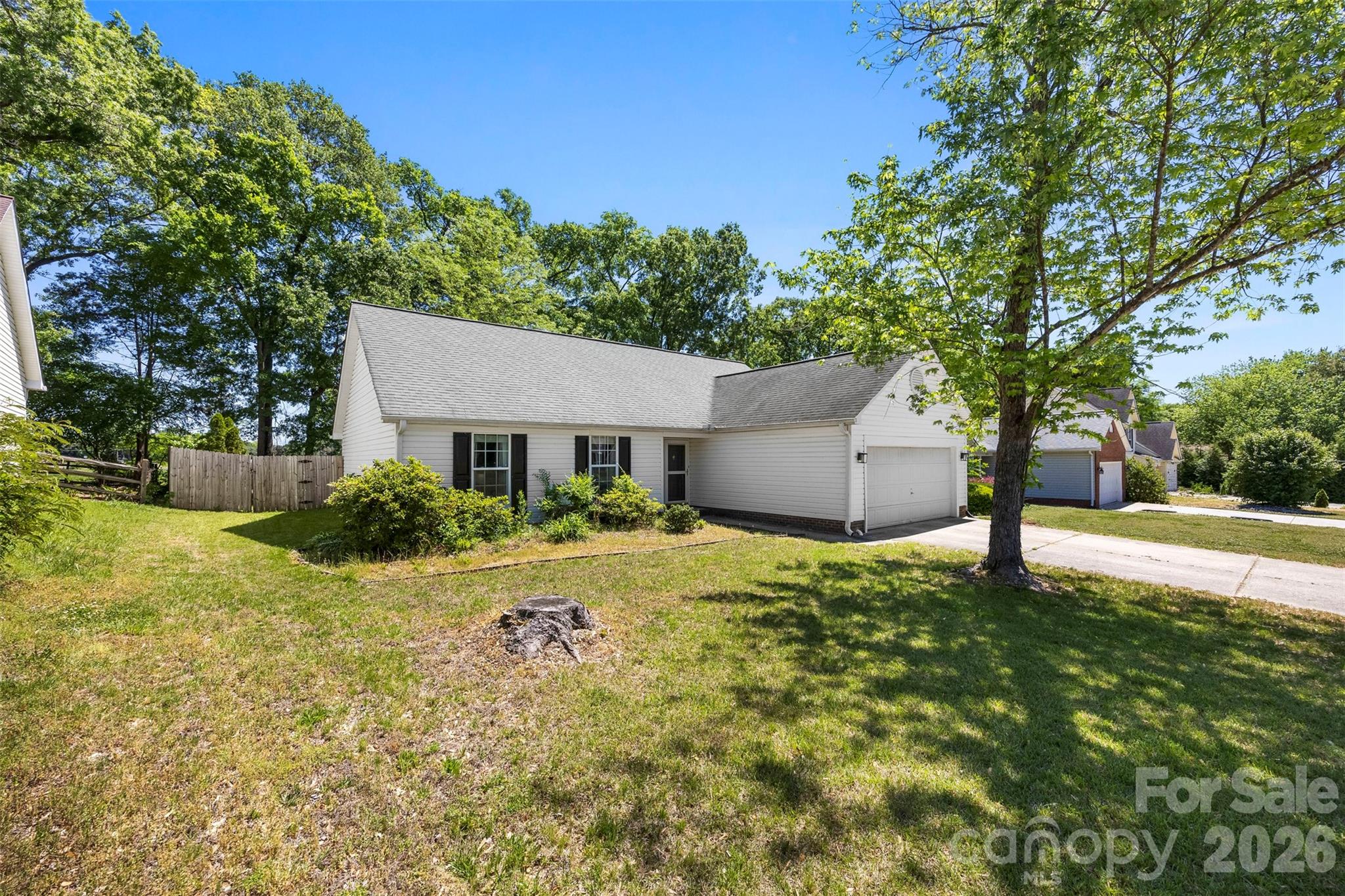 5825 NW Birchfield Lane