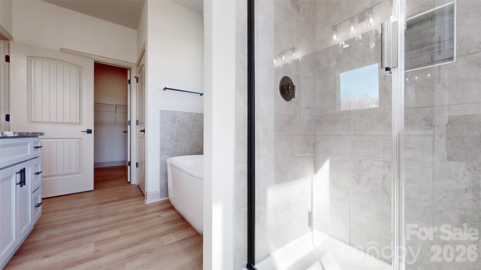 LATHANS Pond - Residential