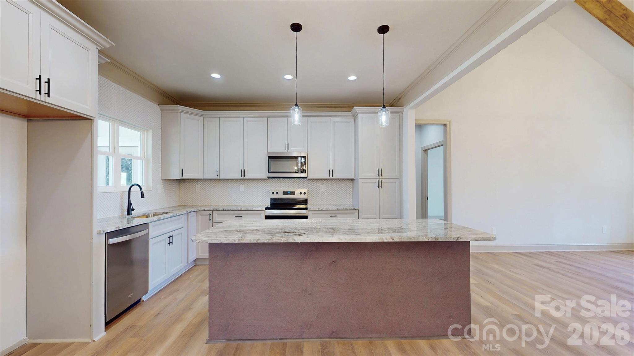 LATHANS Pond - Residential