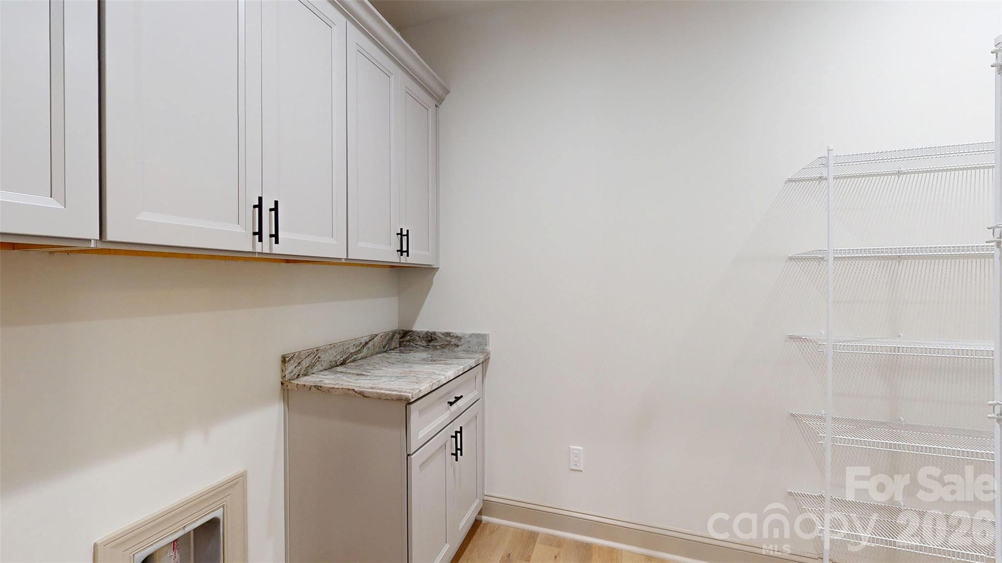 LATHANS Pond - Residential