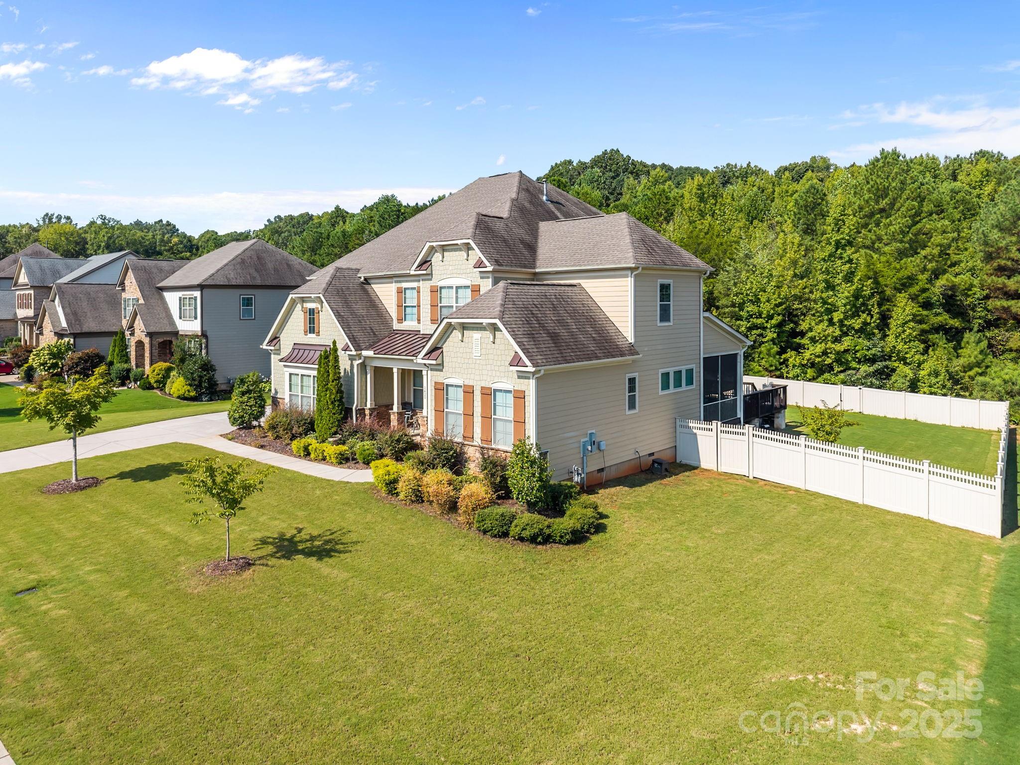 2420 Madeira Circle