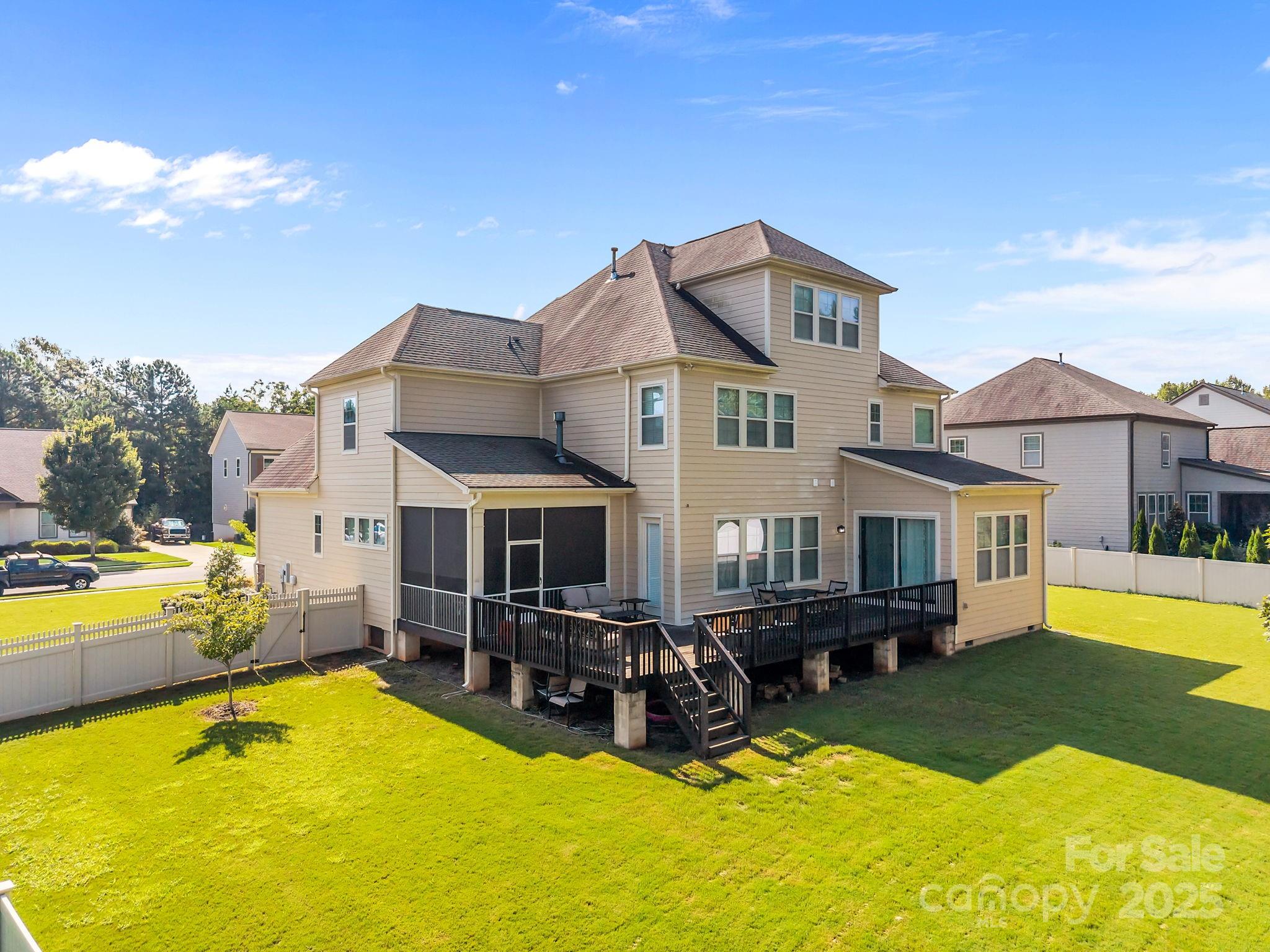 2420 Madeira Circle