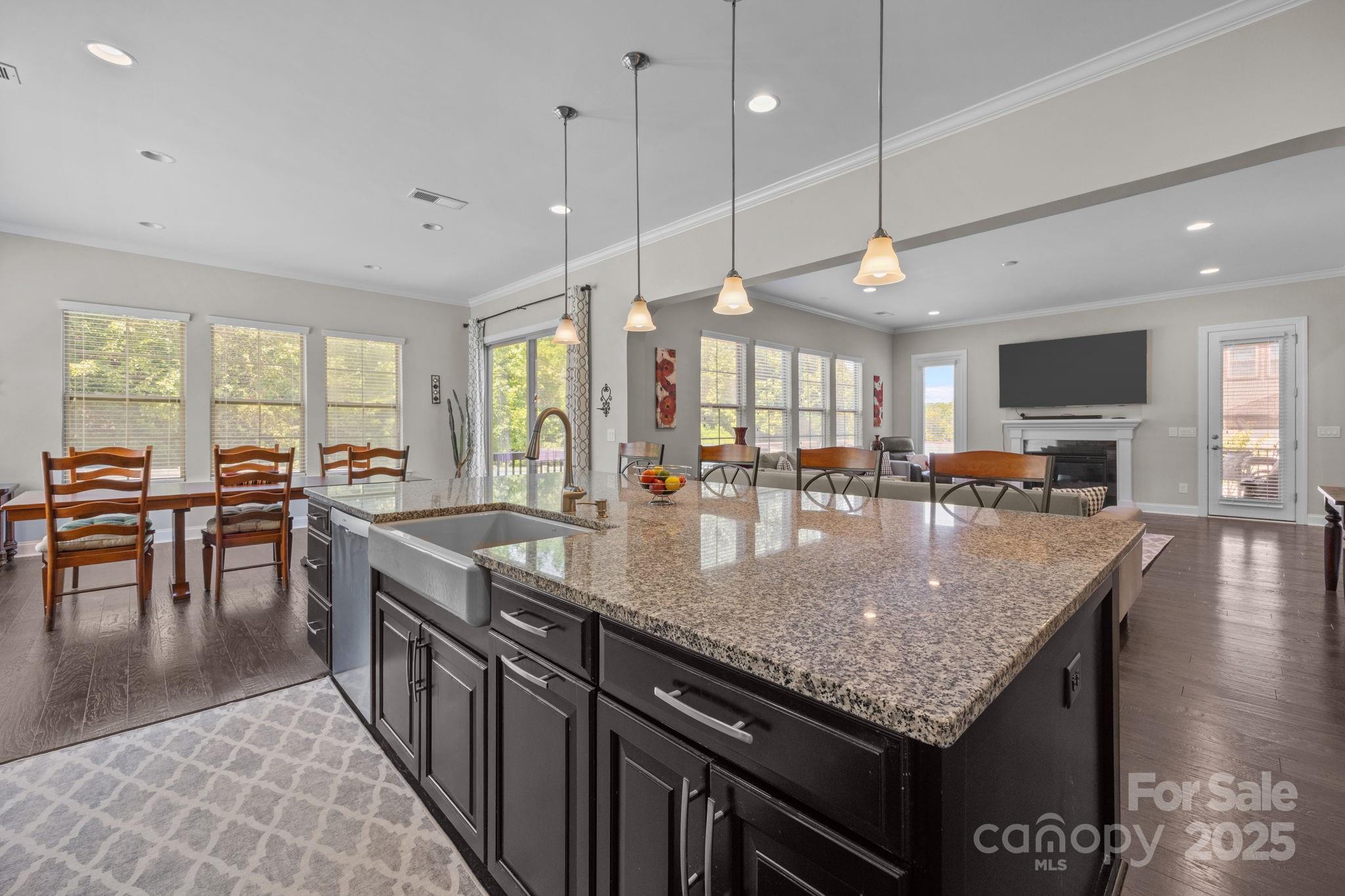 2420 Madeira Circle