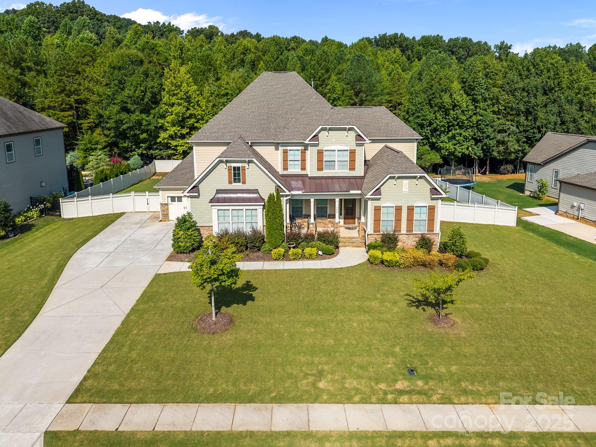 2420 Madeira Circle