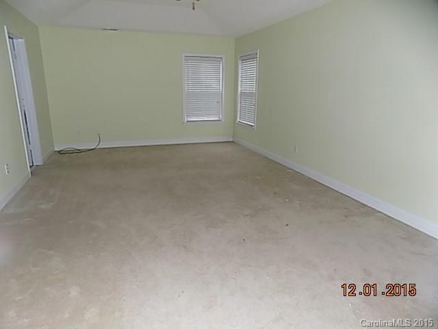 Hamilton Lakes - Residential Lease