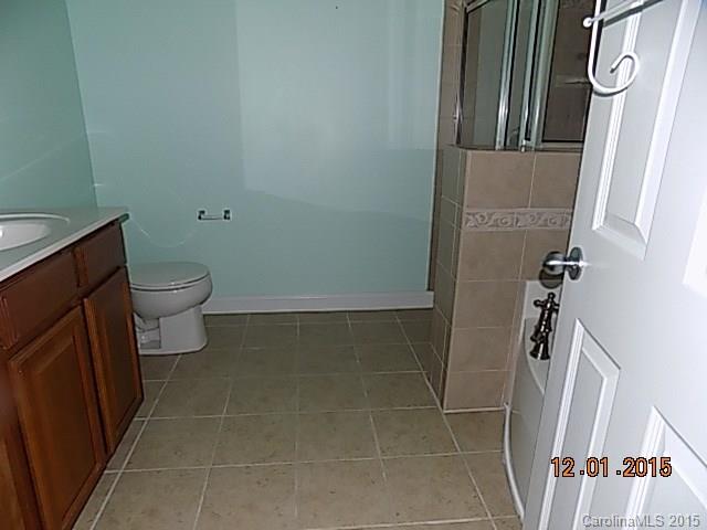 Hamilton Lakes - Residential Lease