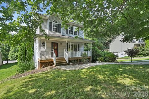 Photo of 11 Ridgeland Lane, Asheville, NC 28805 (MLS # 4398361)