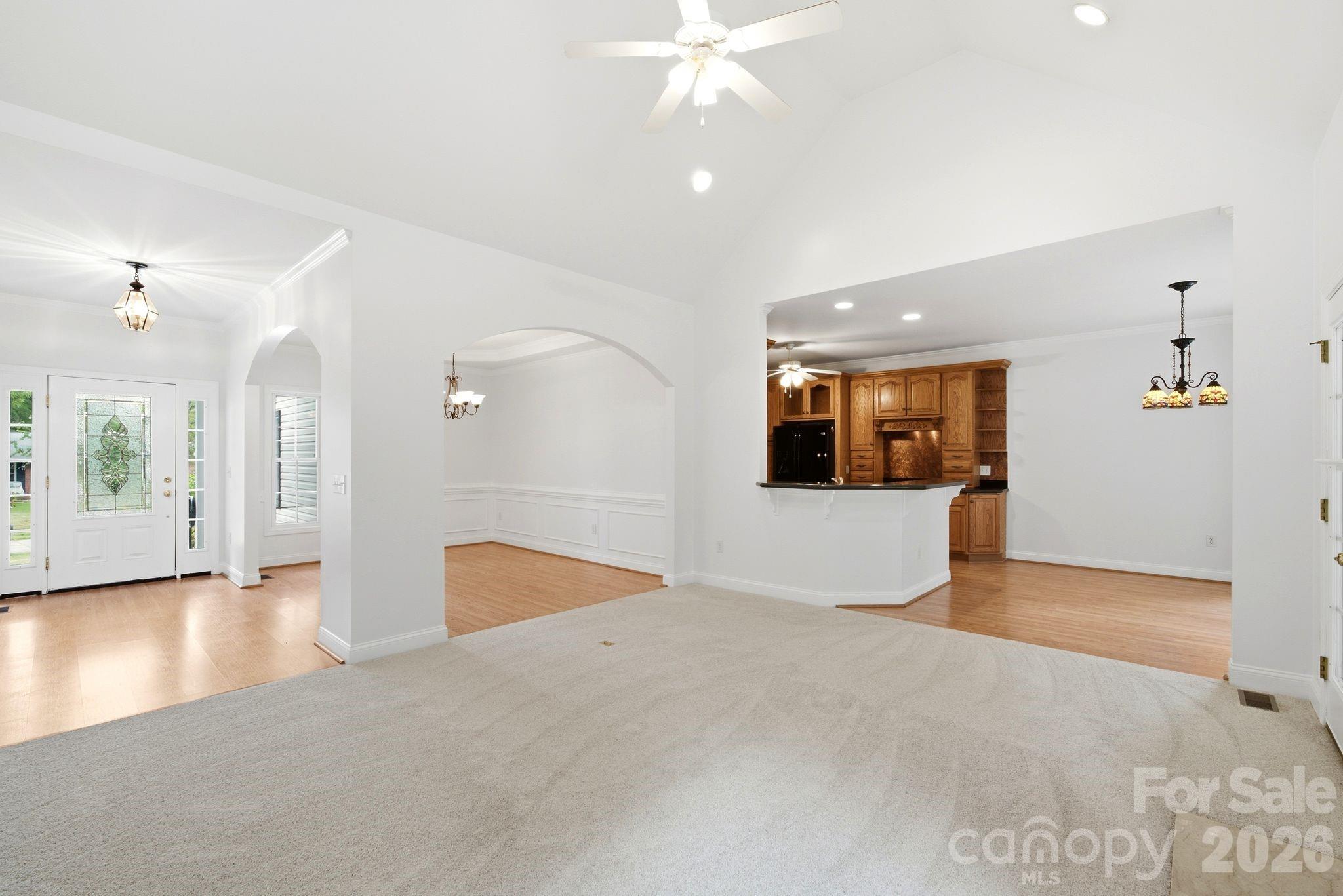 330 Camelot Road