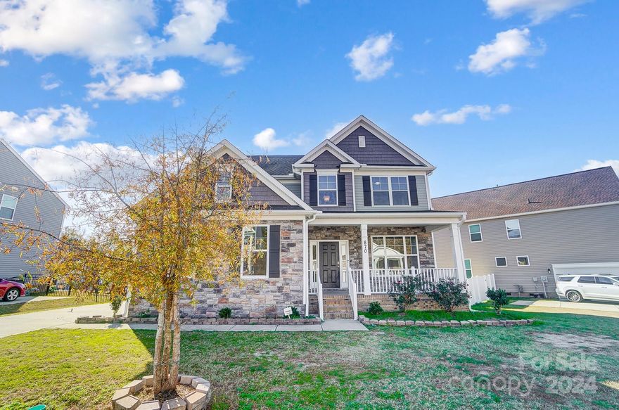 Welcome to this stunning 4-bedroom, 3-bathroom home in the desirable Sweetwater Plantation community. Upon entry, you're greeted by a spacious foyer that leads to an elegant formal dining room and a versatile guest suite on the main floor. The chef's kitchen features granite countertops, stainless steel appliances, a large island, pantry and a stylish herringbone tile backsplash—perfect for both cooking and entertaining. The open-concept living area is bright and inviting, ideal for family living and gatherings. Upstairs, the luxurious master suite offers a spacious retreat with a spa-like en-suite bathroom & walk-in closet. A loft area adds extra space for a home office or playroom. Outside, enjoy a large covered porch with a daybed swing and a private, fenced backyard. Sweetwater Plantation offers scenic walking trails, a pool, and a peaceful pond. Fresh paint and modern finishes throughout make this home move-in ready. Don't miss the chance to make it yours—schedule a tour today!