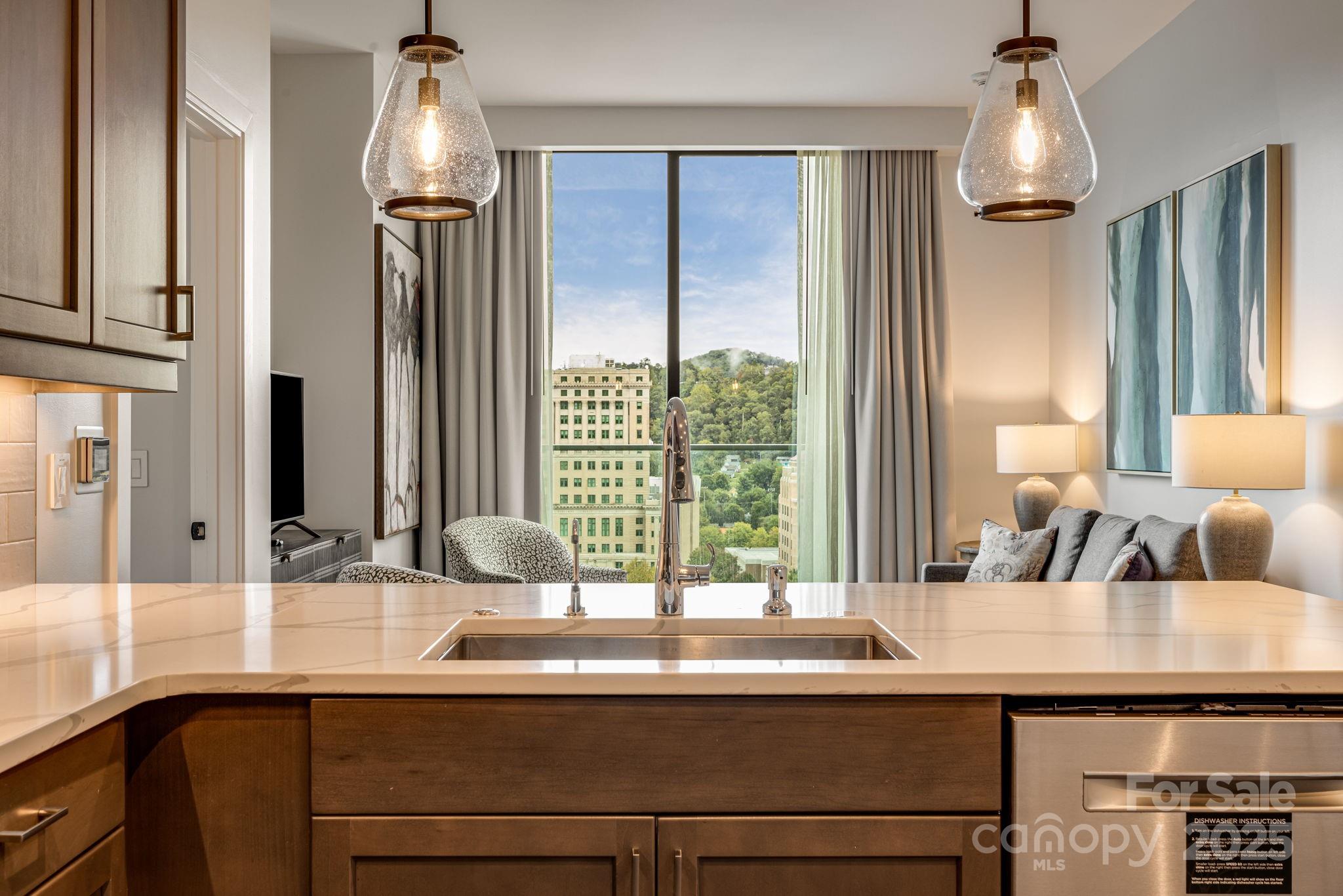 Asheville Arras Residence - Residential