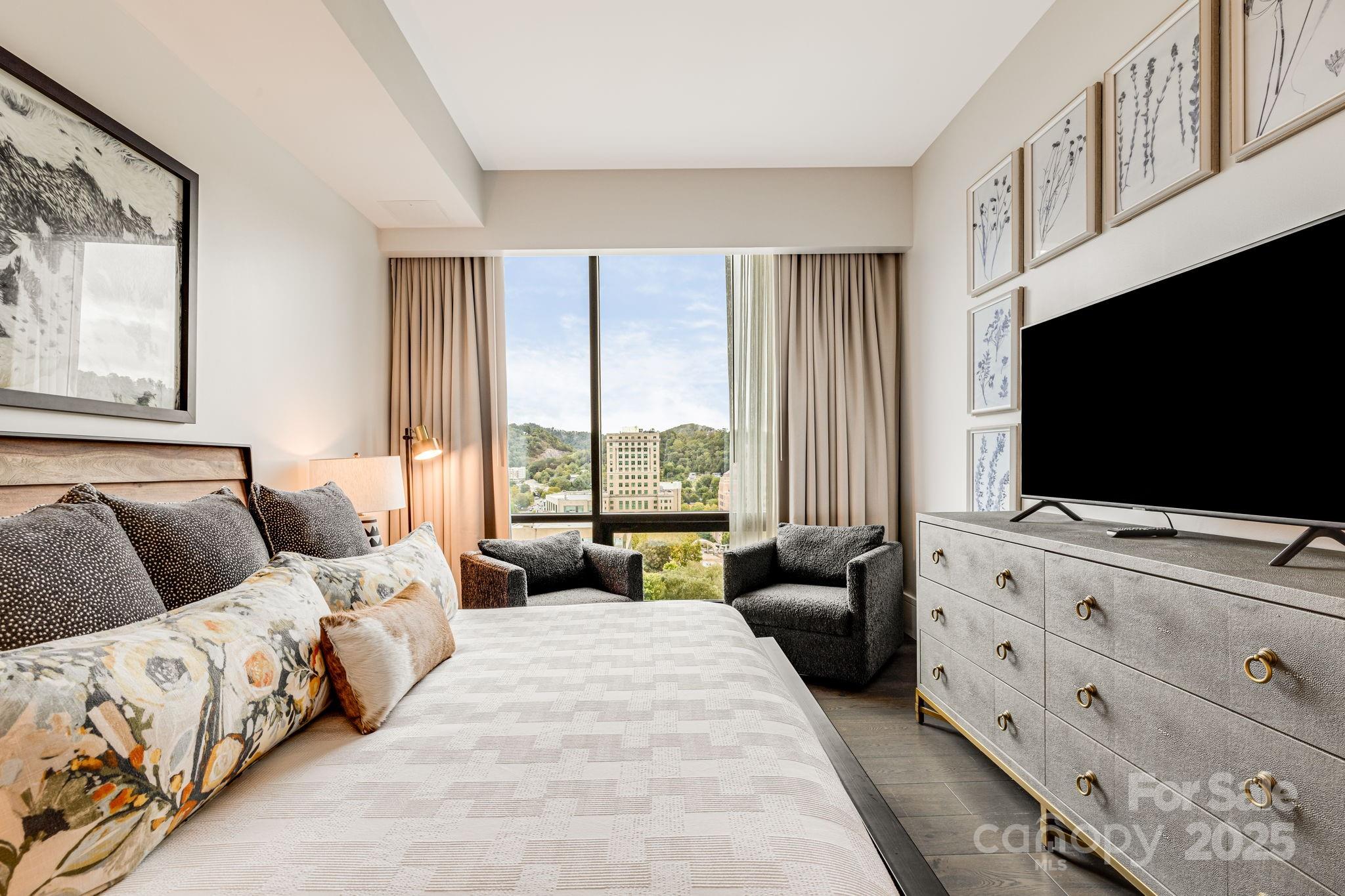 Asheville Arras Residence - Residential